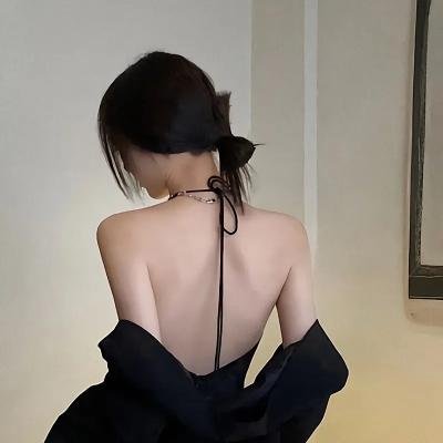 蹄声艳影